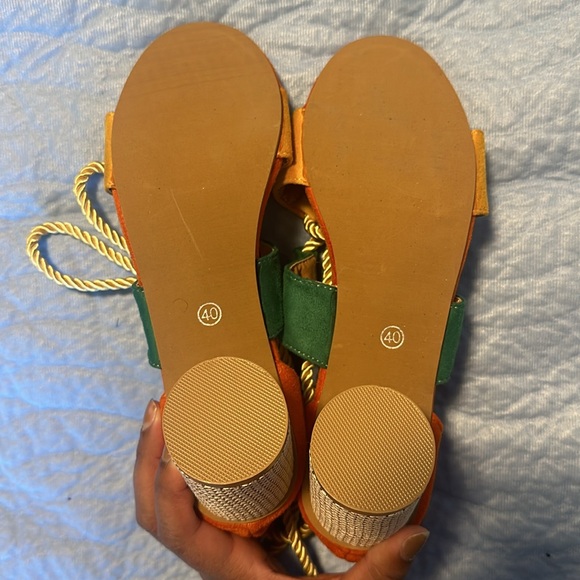 Color block heels - Picture 4 of 4